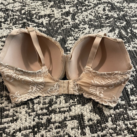 Natori full coverage fathers contour bra. 40G. Gently used - Picture 5 of 6